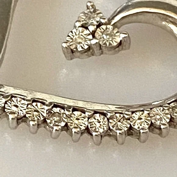 925 Sterling Heart Necklace Pendant with 5 Diamonds Fine Jewelry